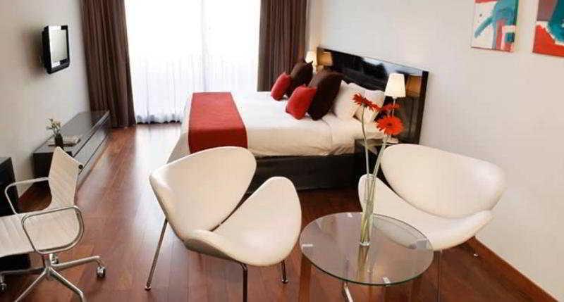 Dazzler Suites Juncal Buenos Aires Exterior photo